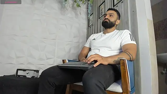 leonidaskaiser (M young) - Big Cum 🔥🔥