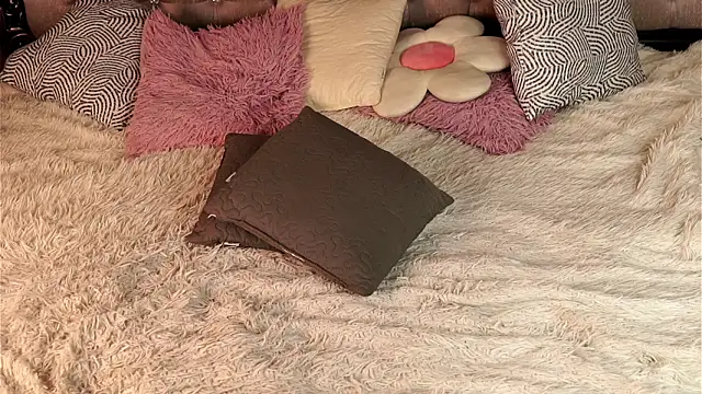 kirstinmcgeady - KirstinMcgeady's free webcam - UK Sex Cams