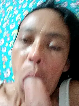 Webcam Model (sarayulith)  is live.Free join now!