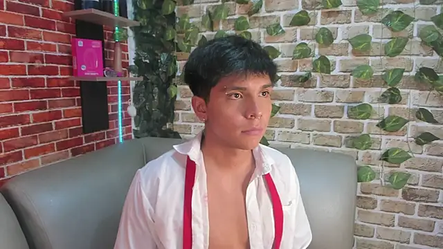 thiago_kozak - Thiago_Kozak's free webcam - UK Sex Cams