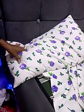 Webcam Model (honeypot224)  is live.Free join now!