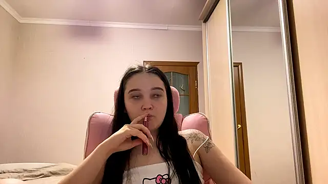 trulaphay (F teen) - shake ass