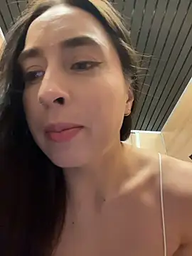 Holly_Play live sex cam