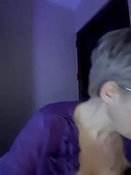 Webcam Model (LunaBlaise)  is live.Free join now!