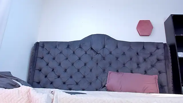 two_milkyway - Two_milkyway's free webcam - UK Sex Cams