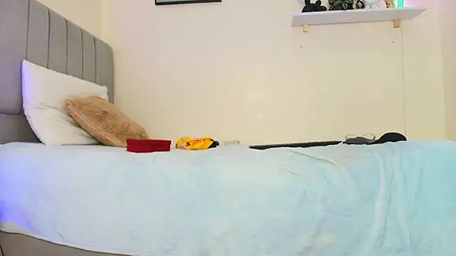 mary_cute9 (F young) - show oil