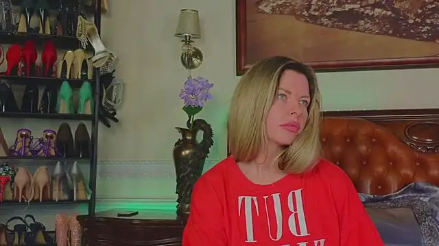 real_tini - Real_Tini's free webcam