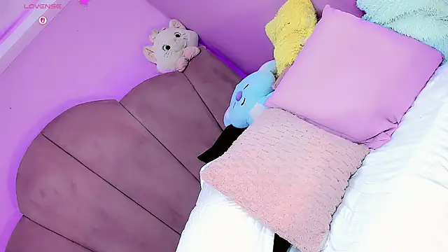 AlissonDannae777 live sex cam