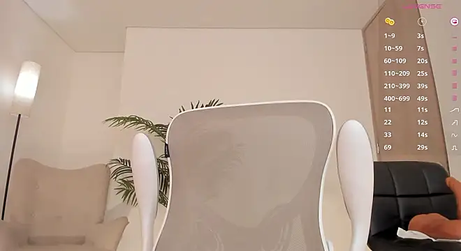 KendallRiseX's Stripchat show and profile