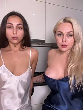 Keep_us_wild Live Webcam on Stripchat