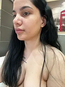 Webcam Model (Samira30) is live