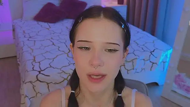 deibora (F teen) - OILY NAKED BOOBS JUMPING