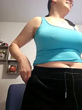 kristenvega - KristenVega's free webcam