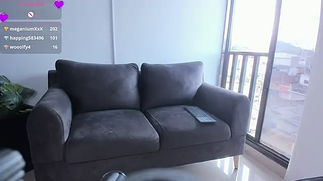 coniie_jhons - Coniie_jhons's free webcam