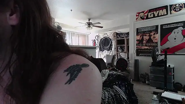 biggerisbetter12 - Biggerisbetter12's free webcam