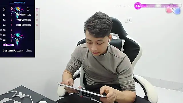 naughty___asian (M young) - Make me cum