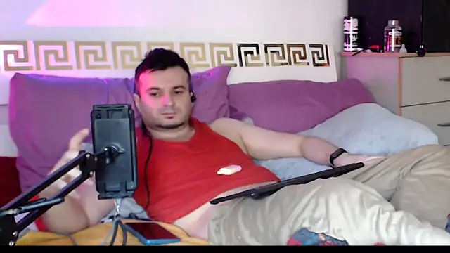 iuligruia69 (Ask my age) - do you want see my white cum?