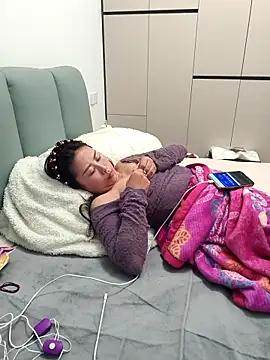 美女zzdd999在线直播