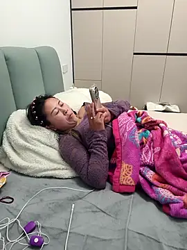 美女zzdd999在线直播