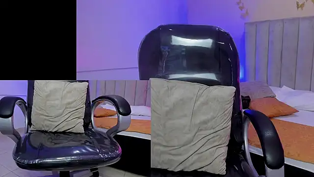 nascary_fox (M twink) - show cock x 5