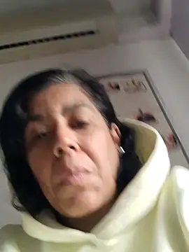 Webcam Model (Molly_newman6) is live