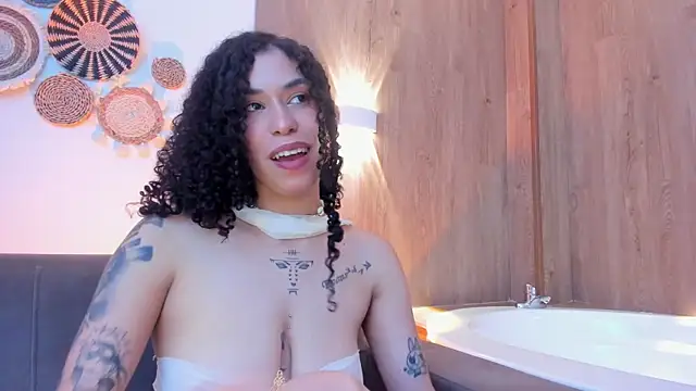 annie_roselle - Annie_roselle's free webcam - UK Sex Cams