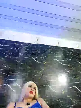 crislingery_dolli (T young) - doggy style 4 fingers in ass