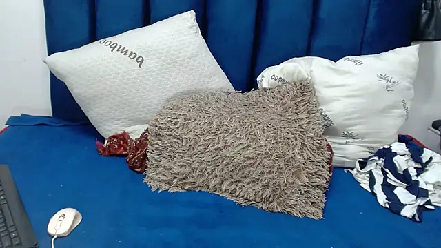 thickchocolatex2 - Thickchocolatex2's free webcam - UK Sex Cams