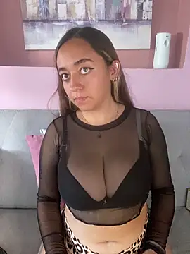 im_luuu - Im_Luuu's free webcam - UK Sex Cams