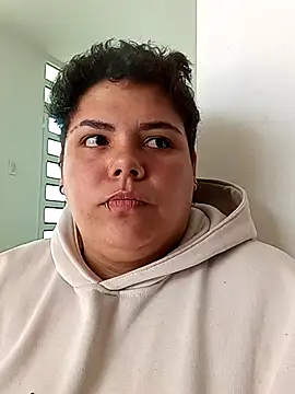 Hailey_Curvy live sex cam