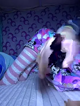 美女iu_uzZ在线直播