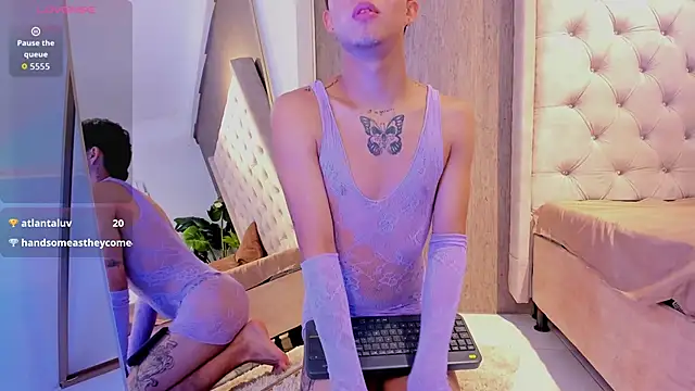 leohard__ (M twink) - remove clothes