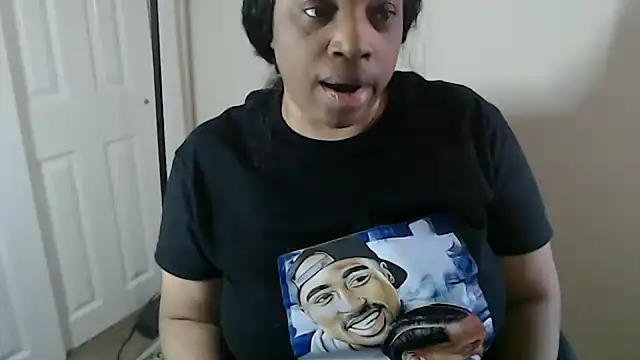 Sexymona1218 live sex cam