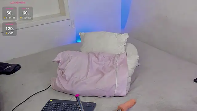 alejarossi - Alejarossi's free webcam