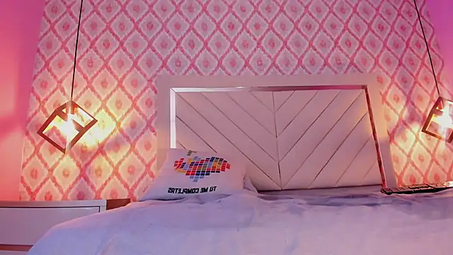 hana_russo - HANA_RUSSO's free webcam