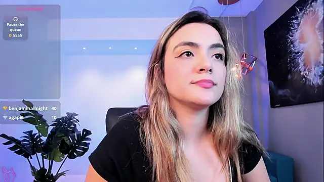 isabellaajoness - IsabellaaJoness's free webcam - UK Sex Cams