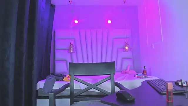 angelaacute_ - AngelaaCute_'s free webcam - UK Sex Cams