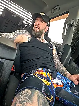 beardedtattood (Ask my age) - Good morning daddy