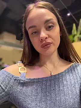 KristiRich live sex cam