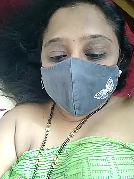 Webcam Model (sexynayan23) is live