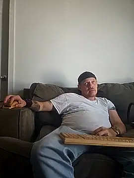 yourmasterisbored - YourMasterisBored's free webcam - UK Sex Cams