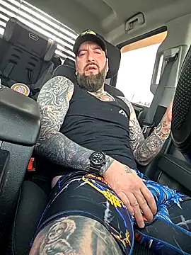 Beardedtattood live sex cam