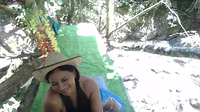 esmeralda_li - Esmeralda_li's free webcam