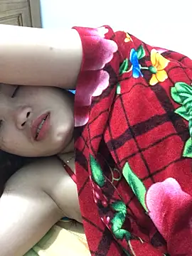 newbaby1 - Newbaby1's free webcam