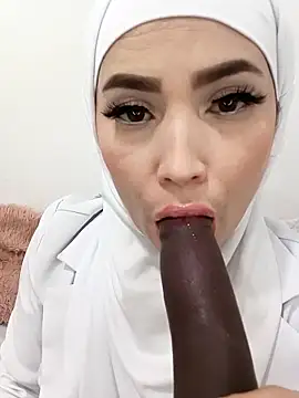 Webcam Model (jamila_zair)  is live.Free join now!