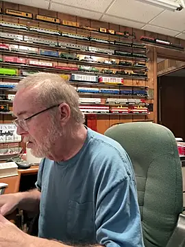 jcaspen (M grandpa) - 10000 token for medical bill