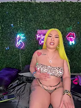 Webcam Model (RenaThickAss)  is live.Free join now!