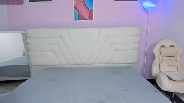 fressittalove01 (F young) - ANAL IN PUBLIC FOR  5 MINUTES