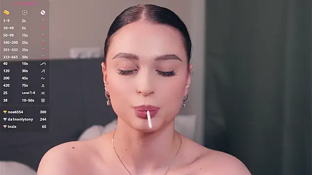 zofiasoshnik (F teen) - put my hands under  shirt