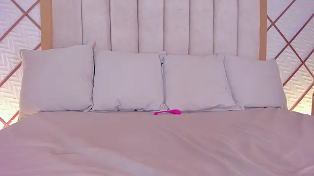 cocoamore - Cocoamore's free webcam - UK Sex Cams